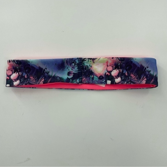 Ivivva by‎ Lululemon Reversible headband in Pink and Purple - Picture 3 of 6